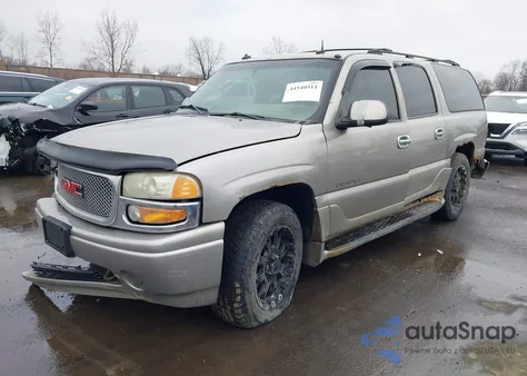 2003 GMC Yukon Xl 1500 Denali z USA, uszkodzony, nr VIN 1GKFK66U93J227448